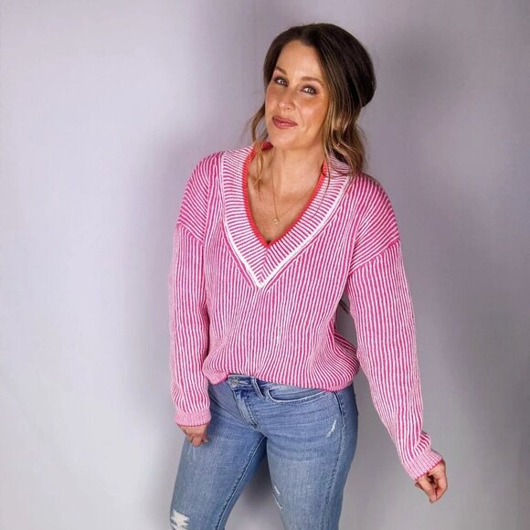 024 - Pink Ribbed V-Neck Sweater - Picture 2 of 3